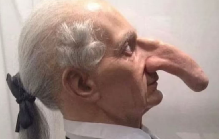 Burri që kishte hundën më të gjatë në botë